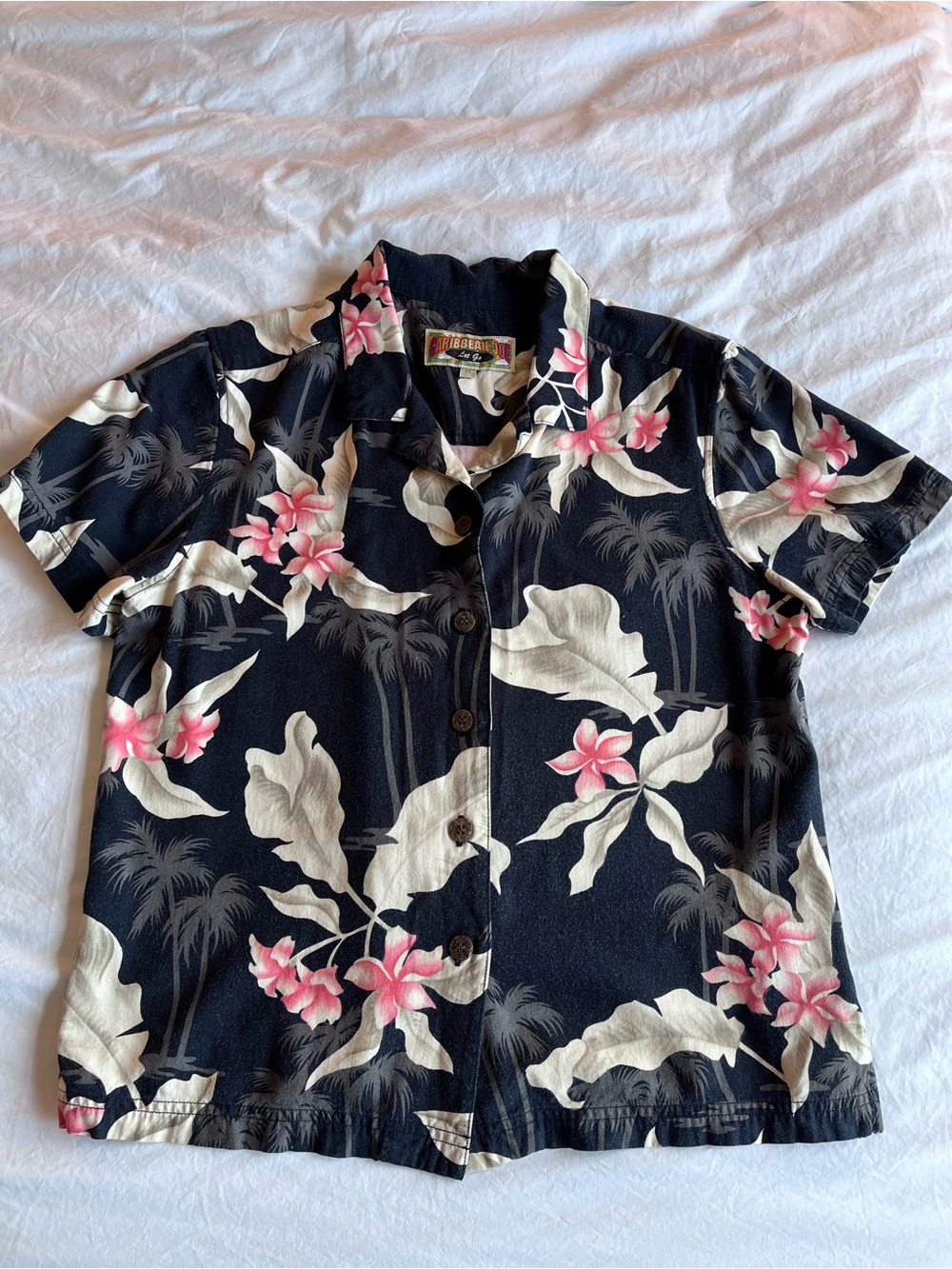 Caribbean Joe black Hawaiian floral print short-sleeve button-down shirt size M